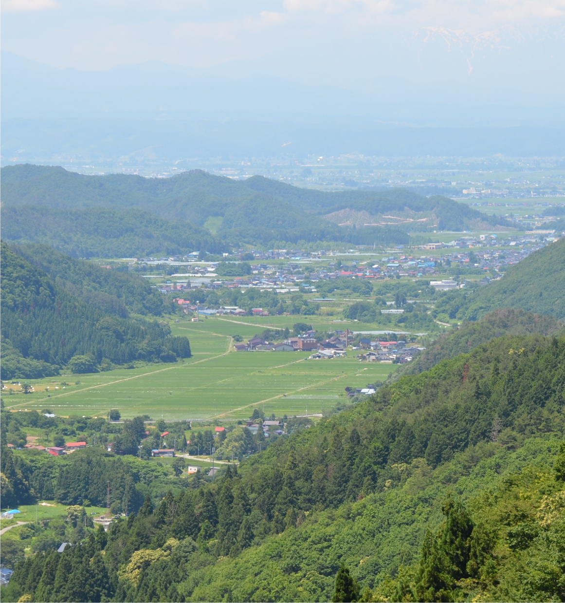二井宿から望む高畠